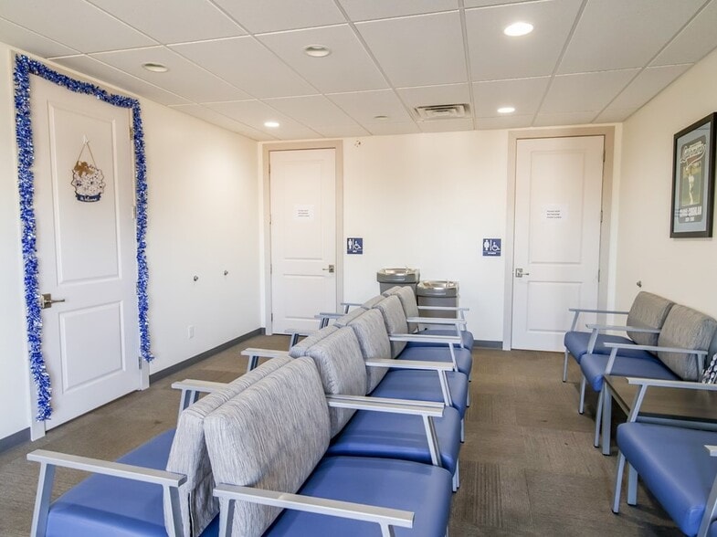 More Photos Of 1200 Office Park Dr, Oxford Medical For Lease