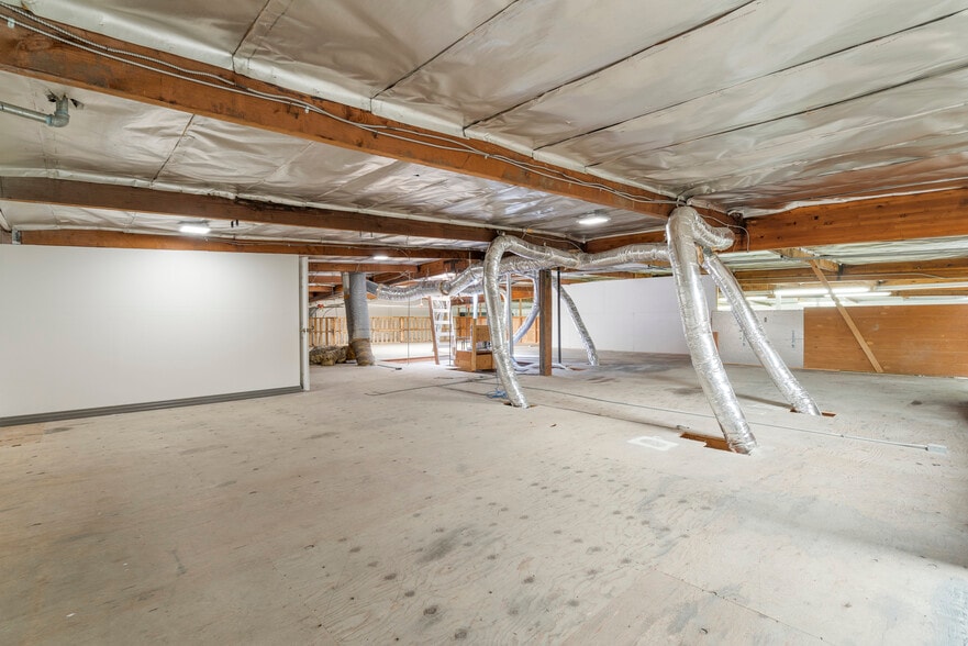 More Photos Of 2505 Amaral Ct, Hayward Warehouse For Sale