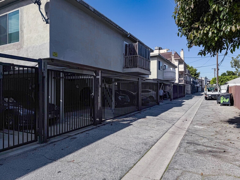 More Photos Of , Los Angeles Multifamily For Sale