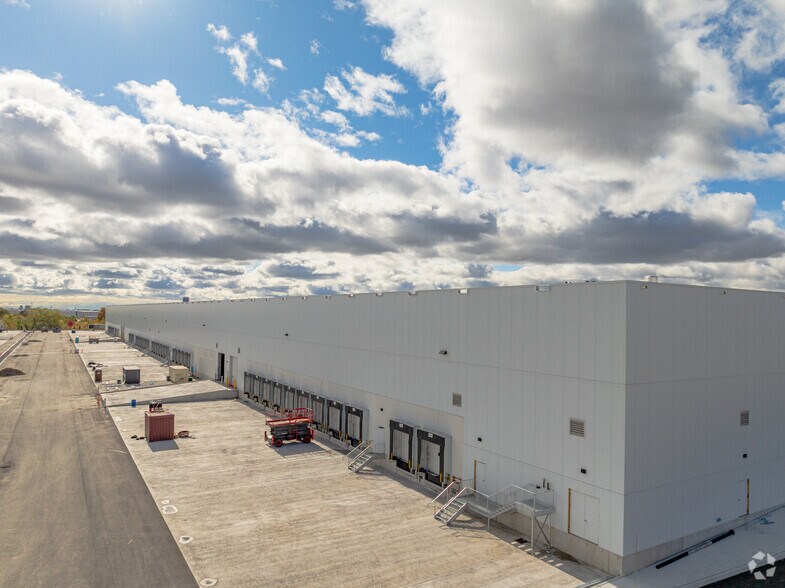 More Photos Of 9001 B Hwy 50, Vaughan Industrial For Lease