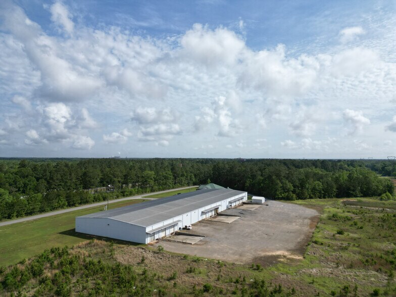 More Photos Of 9800 I 65 Service Rd S, Creola Warehouse For Lease