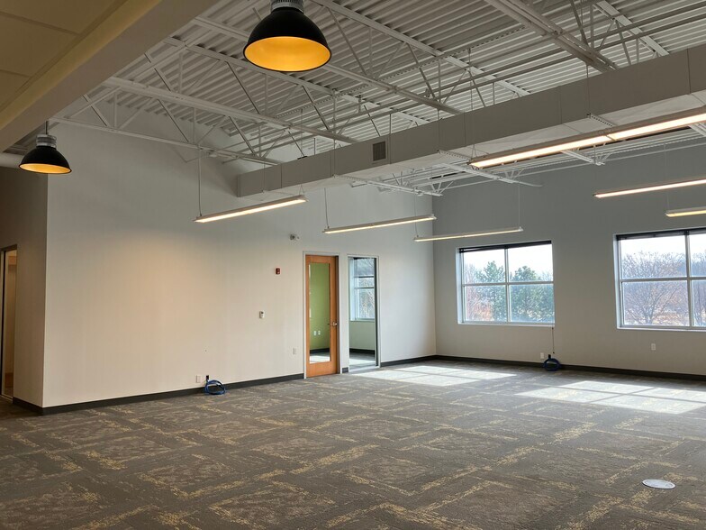 More Photos Of 1330 Win Hentschel Blvd, West Lafayette Office For Lease