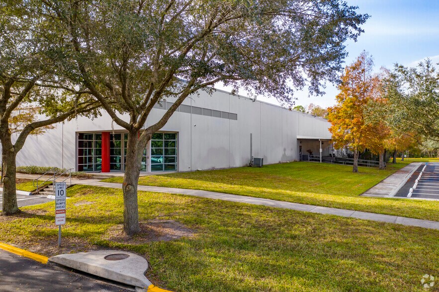 More Photos Of 13750 Reptron Blvd, Tampa Manufacturing For Lease