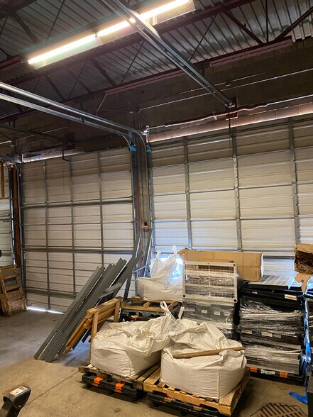 More Photos Of 550 Fillmore Ave, Tonawanda Light Distribution For Lease