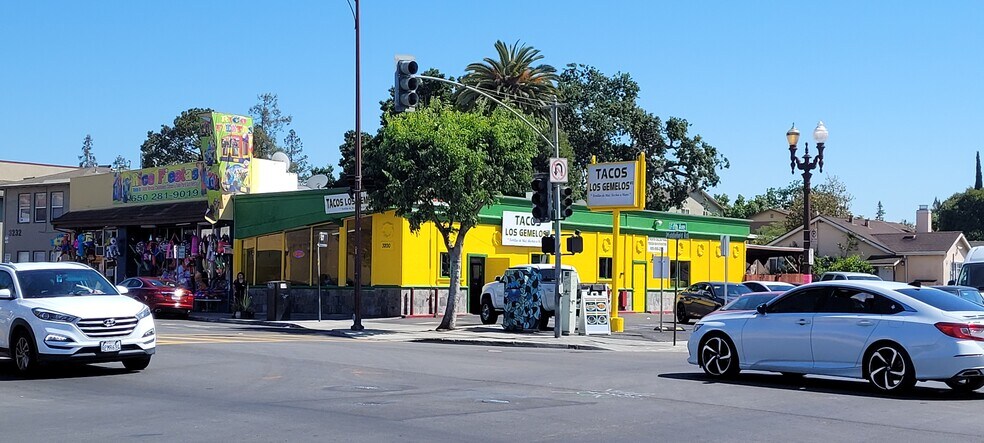 Primary Photo Of 3200 Middlefield Rd, Menlo Park Storefront For Sale