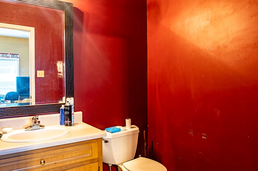 More Photos Of 1307 N Slappey Blvd, Albany Auto Dealership For Sale