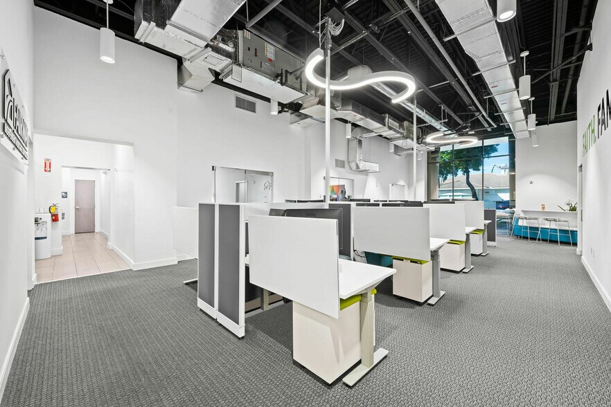More Photos Of 1471 NE 26th St, Wilton Manors Office Residential For Lease