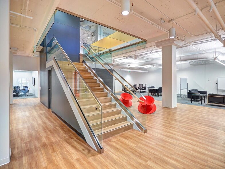 More Photos Of 7700 France Ave S, Minneapolis Office For Lease