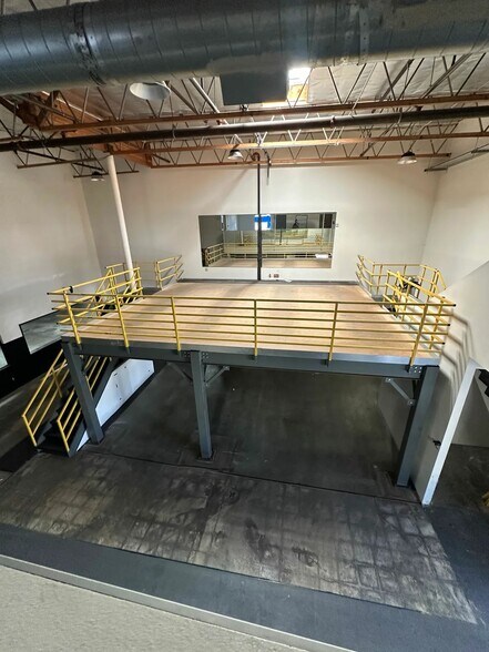 More Photos Of 1338 Palomares Ave, La Verne Manufacturing For Lease
