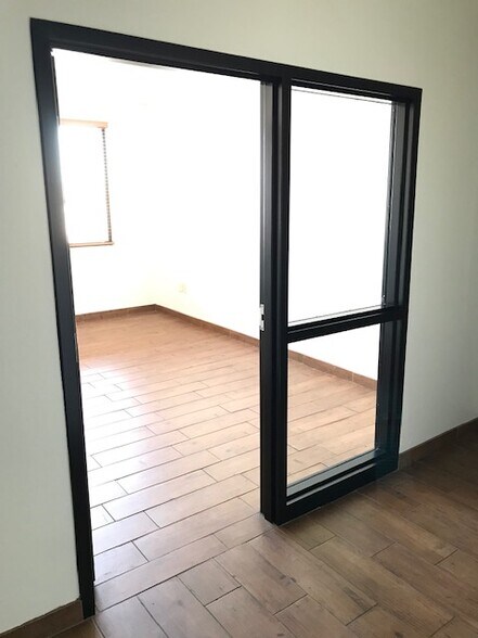 More Photos Of 5000 E Mediterranean Dr, Sierra Vista Office For Lease