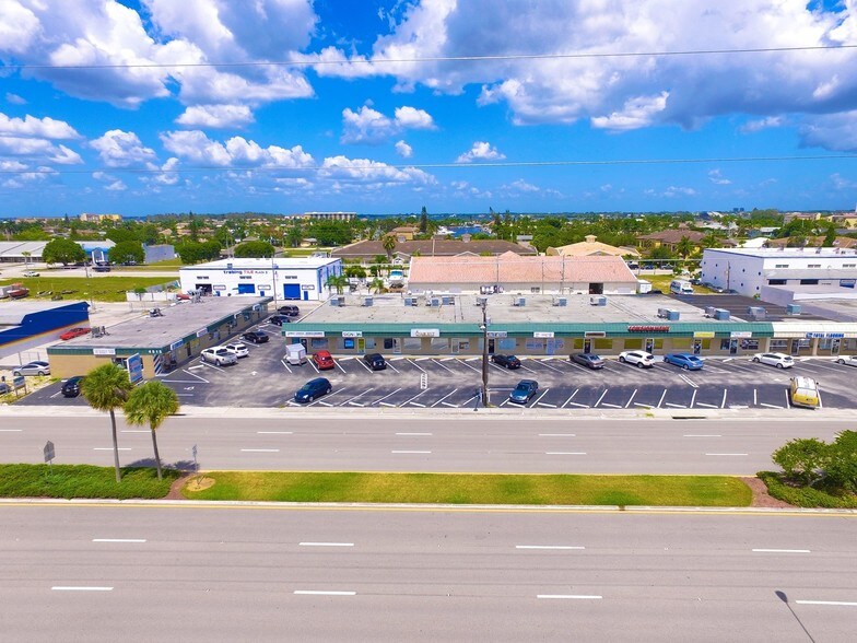 More Photos Of 4515-4527 Del Prado Blvd S, Cape Coral Freestanding For Lease