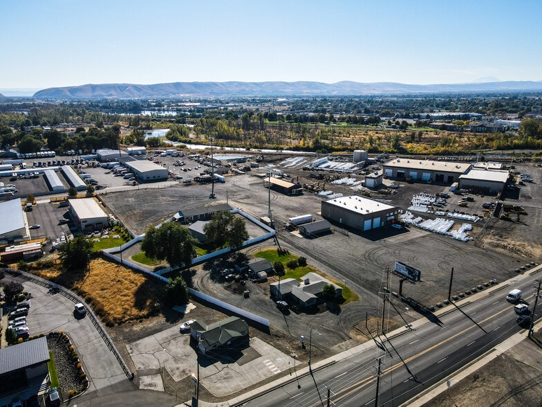 More Photos Of 2310 Terrace Heights Dr, Yakima Flex For Sale