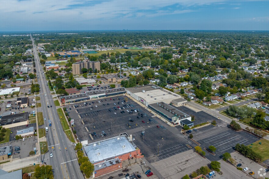 More Photos Of 5866-5870 Middlebelt Rd, Garden City Freestanding For Lease