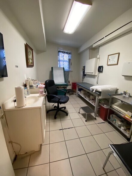 More Photos Of 2000 Kings Hwy, Brooklyn Apartments For Lease