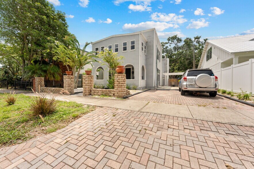 More Photos Of 1326 17th Ter N, Saint Petersburg Apartments For Sale