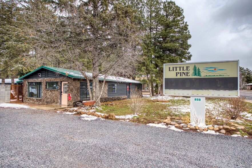 More Photos Of 858 E White Mountain Blvd, Pinetop Hotel For Sale