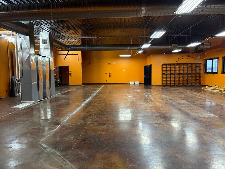 More Photos Of 2250 US Highway 40, Russell Flex For Sale