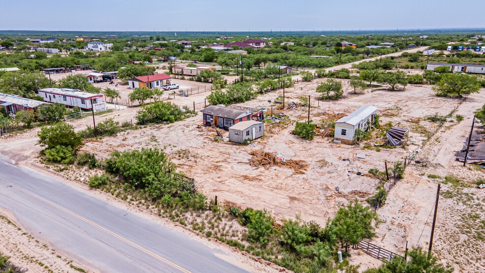 More Photos Of 105 Meirs St, Laredo Land For Sale