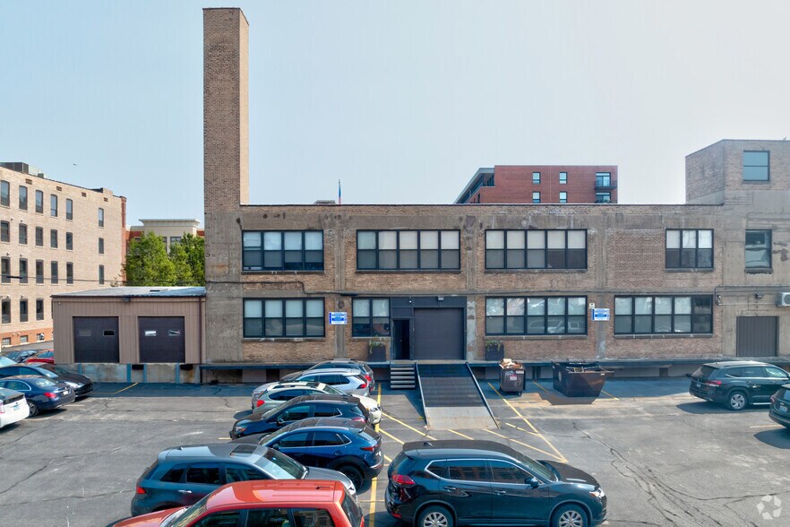 More Photos Of 3520 S Morgan St, Chicago Loft Creative Space For Lease