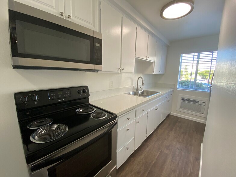 More Photos Of 4226 Utah St, San Diego Apartments For Sale