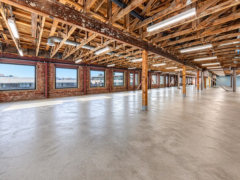 More Photos Of 440 Seaton St, Los Angeles Loft Creative Space For Lease