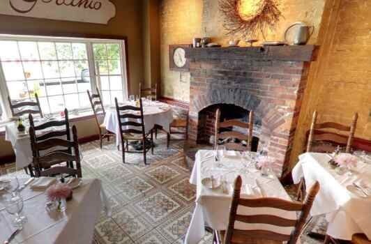 More Photos Of 722 King St, Alexandria Storefront Retail Office For Lease