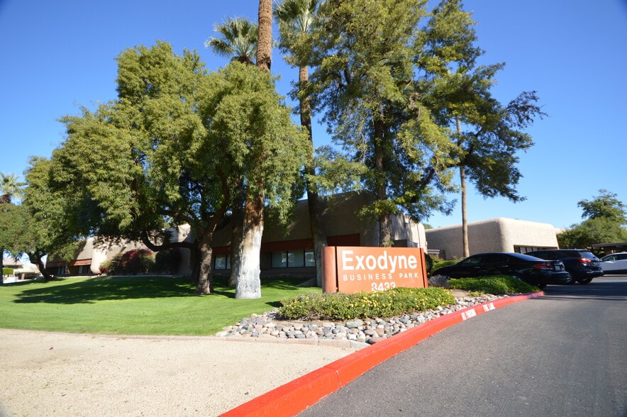 More Photos Of 8433 N Black Canyon Fwy, Phoenix Office For Lease