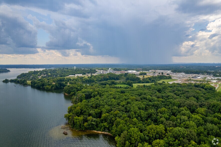 More Photos Of 1002 Industrial Dr, Old Hickory Land For Lease