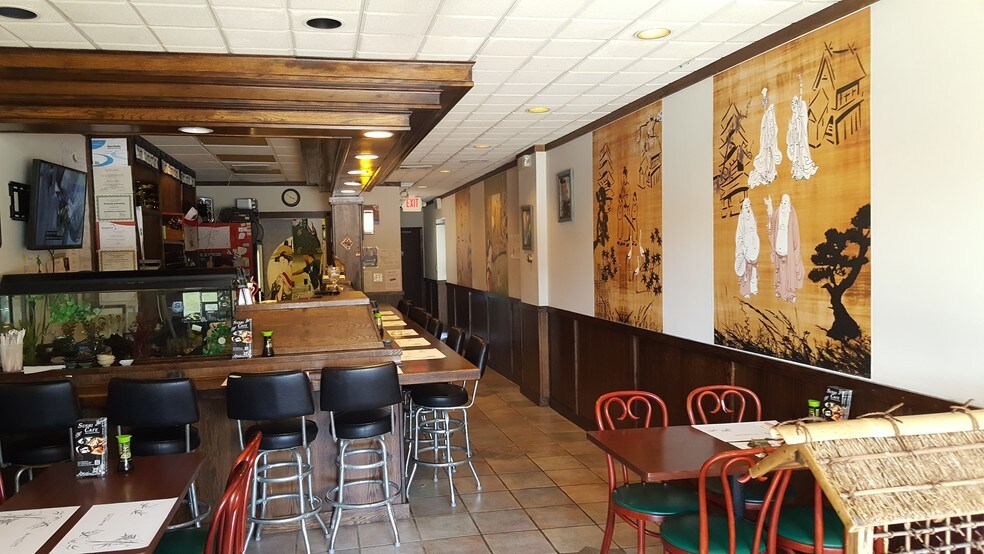 More Photos Of 691 Bloomfield Ave, West Caldwell Storefront For Lease