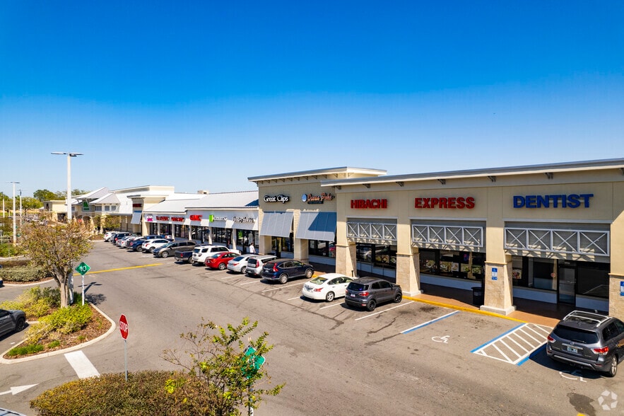 More Photos Of 5341-5375 N Socrum Loop Rd, Lakeland General Retail For Lease
