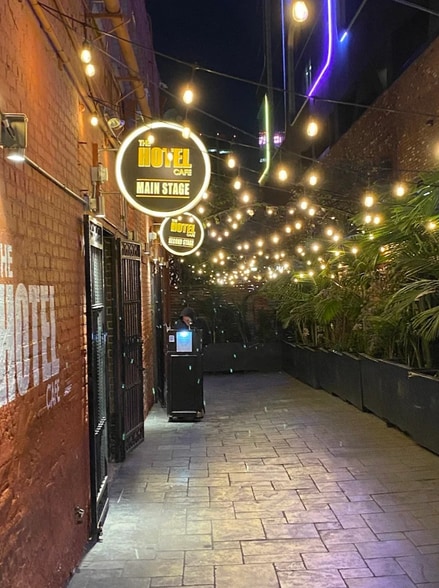 Primary Photo Of 1623 1/2 N Cahuenga Blvd, Los Angeles Hotel For Lease