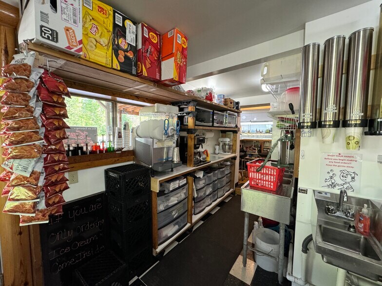 More Photos Of 482 N Sage Lake Rd, Hale Freestanding For Sale