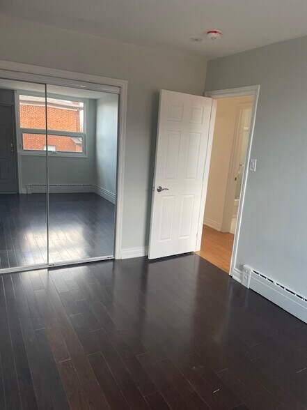 More Photos Of 3271 Dufferin St, Toronto Storefront Retail Residential For Lease