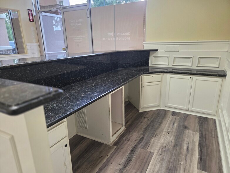 More Photos Of 28930-28988 Greenspot Rd, Highland Unknown For Lease