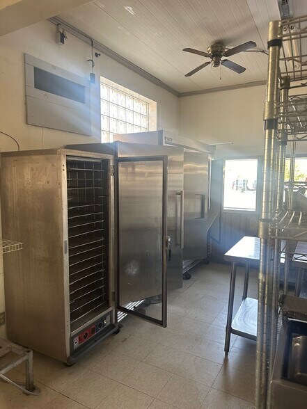 More Photos Of 215 E Lima St, Forest Restaurant For Sale