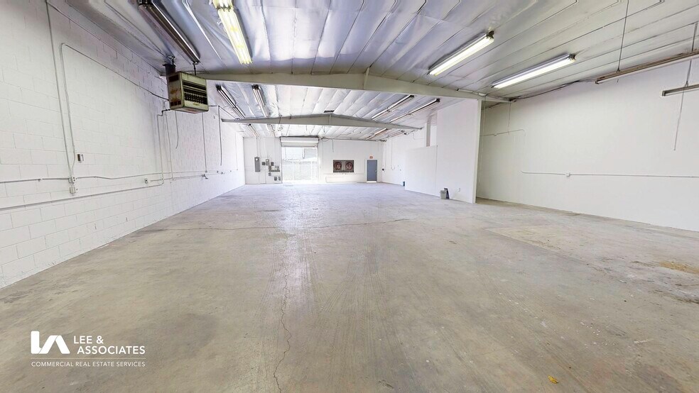 More Photos Of 1481-1493 Cota Ave, Long Beach Warehouse For Lease