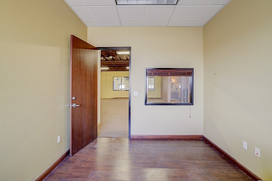 More Photos Of 6525 S Bruce St, Las Vegas Warehouse For Lease