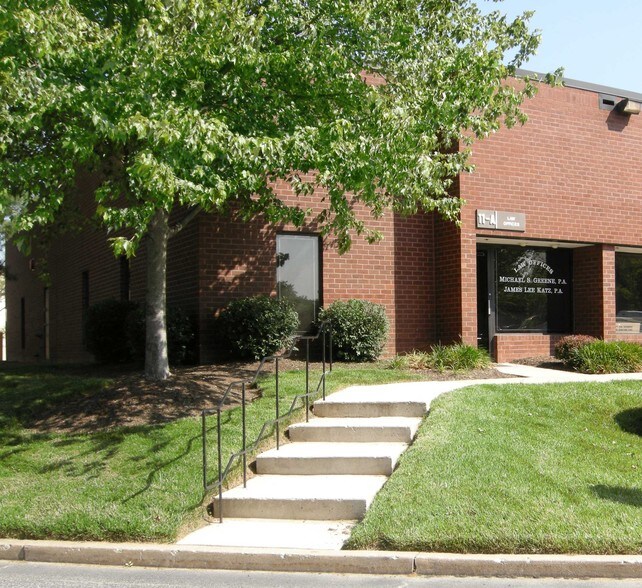 More Photos Of 11 Gwynns Mill Ct, Owings Mills Flex For Lease