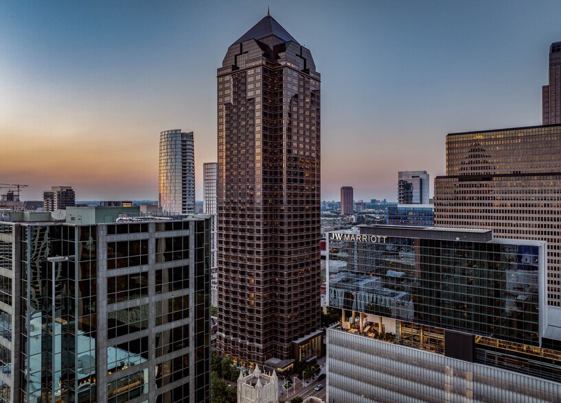 More Photos Of 2001 Ross Ave, Dallas Office For Lease