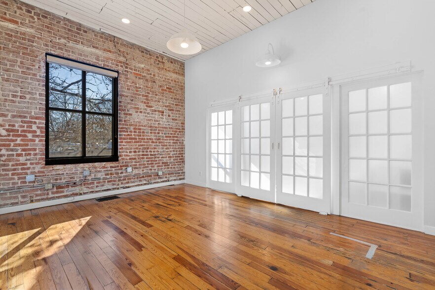 More Photos Of 312 N Highland Ave NE, Atlanta Storefront Retail Office For Lease