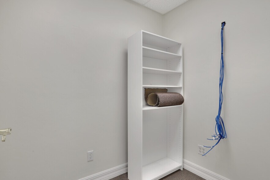 More Photos Of 4711 NW 53rd Ave, Gainesville Medical For Lease