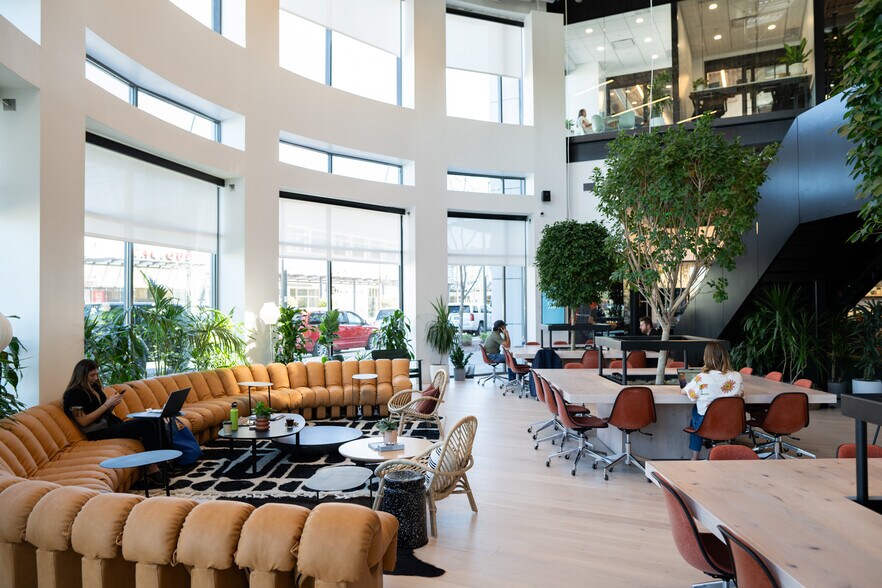 More Photos Of 2162 E Williams Field Rd, Gilbert Coworking Space