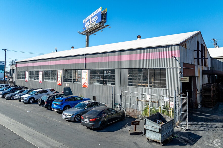 Primary Photo Of 7403 Telegraph Rd, Montebello Industrial For Lease