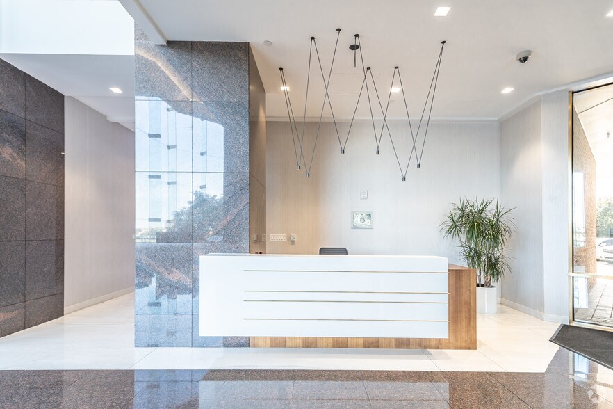 More Photos Of 5605 N MacArthur Blvd, Irving Coworking Space