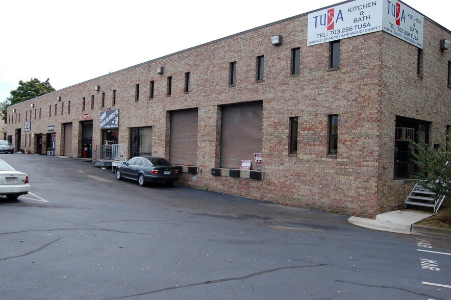 Primary Photo Of 5758 General Washington Dr, Alexandria Warehouse For Lease
