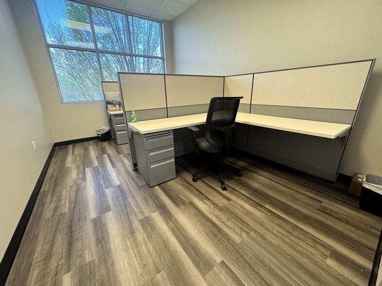 More Photos Of 2315 W Arbors Dr, Charlotte Medical For Lease