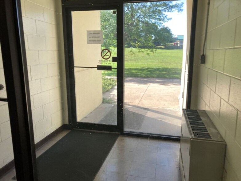 More Photos Of 1621 Keane Dr, Traverse City Manufacturing For Sale