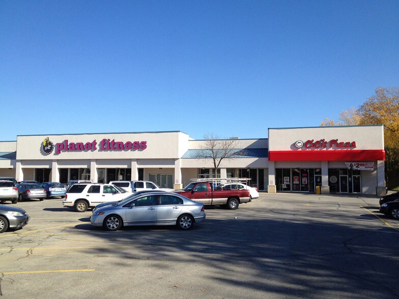 More Photos Of 3405-3411 SE 14th St, Des Moines General Retail For Lease