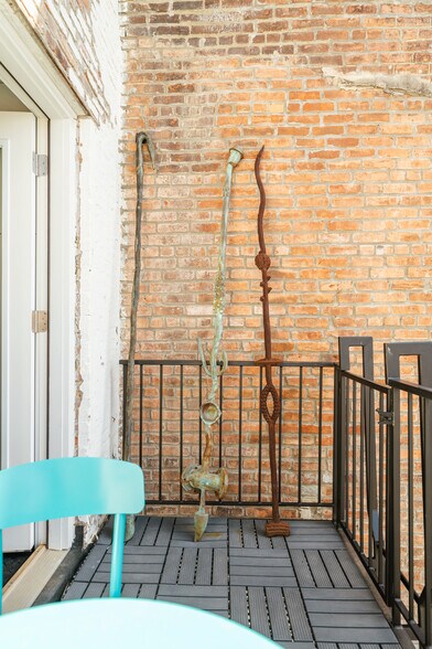More Photos Of 705 Warren St, Hudson Storefront Retail Residential For Sale