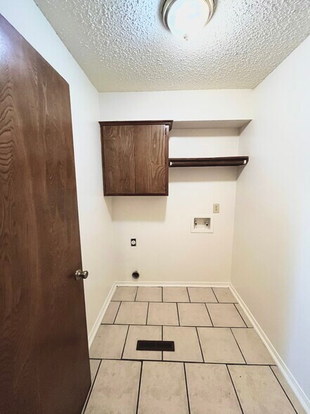 More Photos Of 312 Chalmette Dr, Norman Apartments For Sale